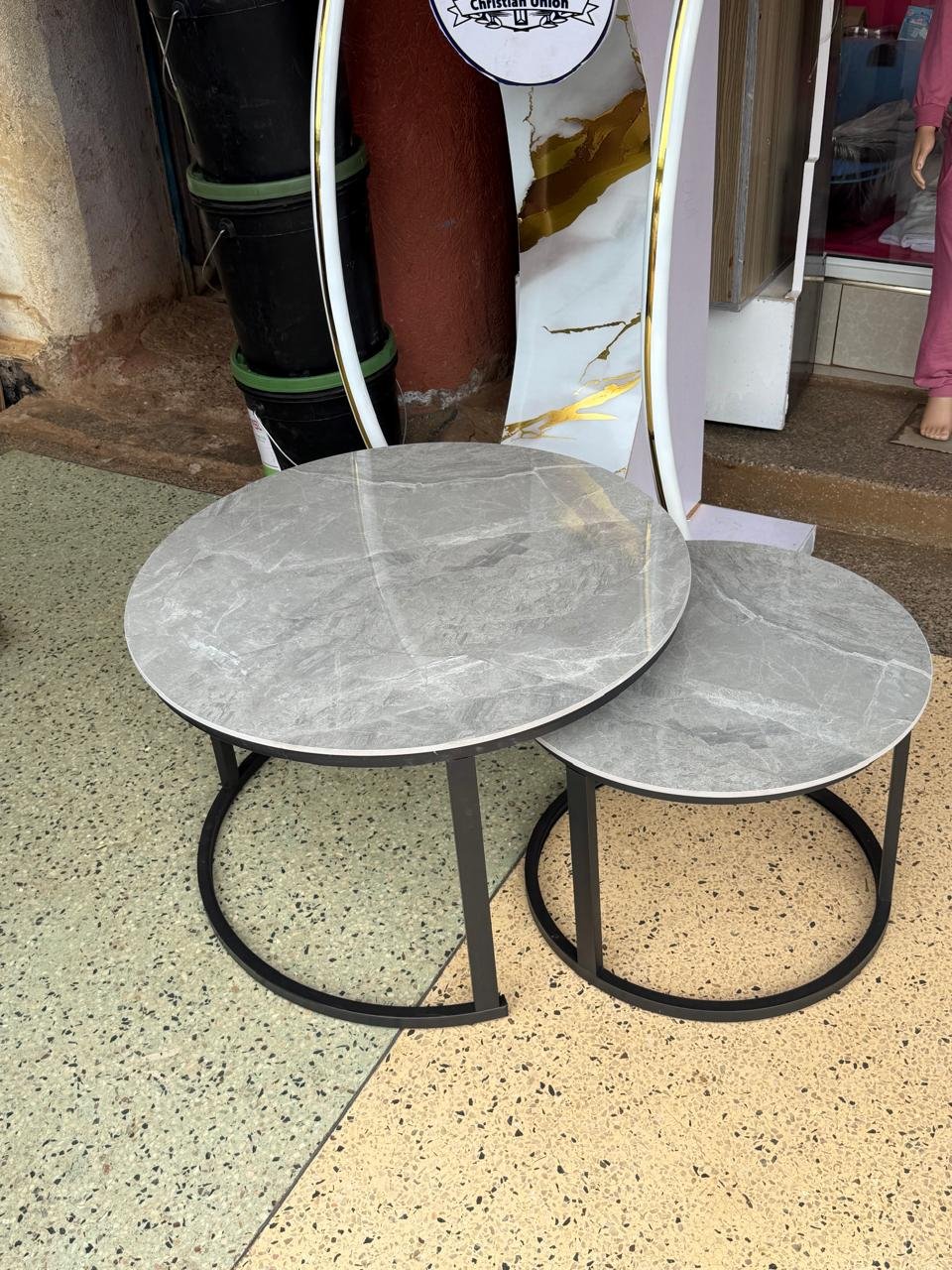 Round Nesting Coffee Tables